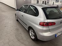 Gebraucht Seat Ibiza 75 PS (55 kW) 2004 Silber Kleinwagen