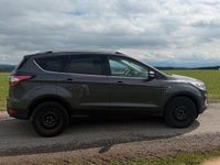 Gebraucht Ford Kuga Titanium 150 PS (110 kW) 2017 Grau SUV