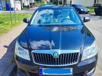 Gebraucht Skoda Octavia Active 105 PS (77 kW) 2012 Schwarz Kombi
