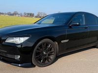 Gebraucht BMW 740 306 PS (225 kW) 2011 Schwarz Limousine