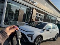 Gebraucht Hyundai Bayon Trend 101 PS (74 kW) 2024 Weiß SUV