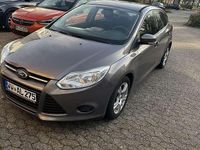 Gebraucht Ford Focus Ambiente 95 PS (69 kW) 2014 Limousine