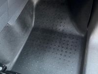 Gebraucht VW Caddy Maxi 101 PS (74 kW) 2012 Silber Van / Kleinbus