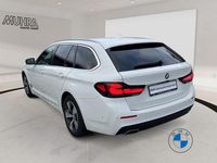 Gebraucht BMW 520 184 PS (135 kW) 2022 Alpinweiss iii Kombi