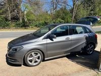 Gebraucht Mercedes B180 122 PS (89 kW) 2012 Grau Van / Kleinbus