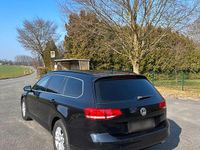 Gebraucht VW Passat R 150 PS (110 kW) 2016 Schwarz Kombi
