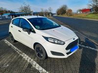 Gebraucht Ford Fiesta 54 PS (39 kW) 2012 Weiß Kleinwagen