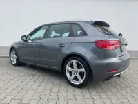 Gebraucht Audi A3 Sport 116 PS (85 kW) 2019 Grau Limousine