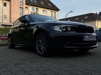 Second-hand BMW 116 122 CP (89 kW) 2008 Negru Hatchback