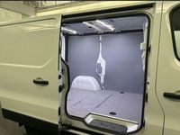 Gebraucht Renault Trafic Komfort 145 PS (106 kW) 2020 Weiß Van / Kleinbus