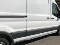 Gebraucht Ford Transit Basis 170 PS (125 kW) 2018 Weiß Van