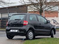 Gebraucht VW Fox Basis 69 PS (50 kW) 2006 Schwarz Kleinwagen