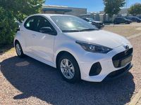 Neu Mazda 2 Center-Line 116 PS (85 kW) 2025 Lunar white Kleinwagen