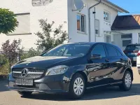 Gebraucht Mercedes A180 109 PS (80 kW) 2016 Kosmosschwarz Kleinwagen