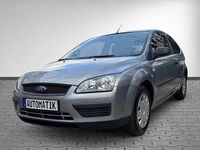 Gebraucht Ford Focus Trend 101 PS (74 kW) 2005 Silber Limousine