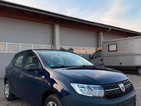 Gebraucht Dacia Sandero 73 PS (53 kW) 2018 Blau Kleinwagen