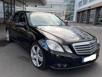 Gebraucht Mercedes E250 204 PS (150 kW) 2010 Schwarz Limousine