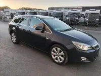 Gebraucht Opel Astra Sport 179 PS (131 kW) 2012 Blau Kombi