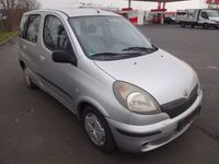 gebraucht Toyota Yaris 1.3 Linea Luna