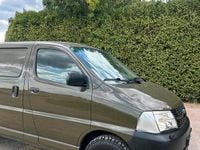 Gebraucht Toyota HiAce 117 PS (86 kW) 2011 Grün Van / Kleinbus