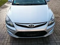 Second-hand Hyundai i30 Edition 109 CP (80 kW) 2011 Argintiu Berlinǎ
