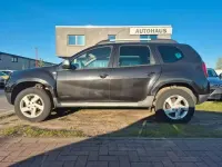 Gebraucht Dacia Duster Prestige 105 PS (77 kW) 2012 Perlmuttschwarz (metallic) SUV