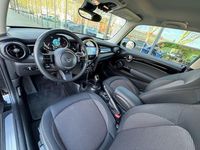 Gebraucht Mini Cooper Classic 136 PS (100 kW) 2023 Schwarz Kleinwagen