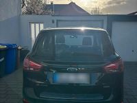 Second-hand Ford B-MAX Trend 101 CP (74 kW) 2015 Negru Monovolum