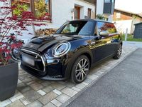 Gebraucht Mini Cooper SE 135 kW (184 PS) 2023 Schwarz Kleinwagen