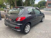 Gebraucht Peugeot 206+ Basis 60 PS (44 kW) 2009 Schwarz Kleinwagen