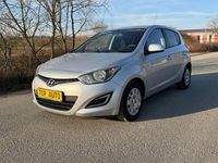 Gebraucht Hyundai i20 86 PS (63 kW) 2012 Silber Kleinwagen