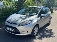 Gebraucht Ford Fiesta 82 PS (60 kW) 2009 Silber Limousine
