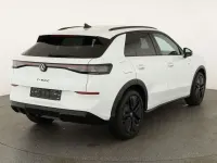 Neu VW T-Roc R-line 150 PS (110 kW) 2026 Pure white SUV
