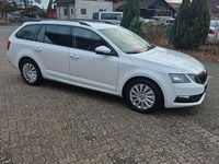Gebraucht Skoda Octavia Ambition 116 PS (85 kW) 2019 Weiß Kombi