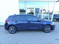 Neu Hyundai i30 Advantage 101 PS (74 kW) 2025 Blau Limousine