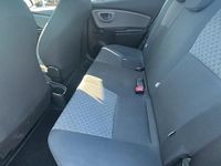 Gebraucht Toyota Yaris 99 PS (72 kW) 2014 Schwarz Kleinwagen