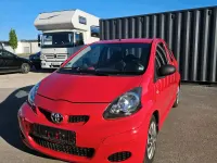 Gebraucht Toyota Aygo 68 PS (50 kW) 2010 Rot Kleinwagen
