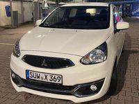 Gebraucht Mitsubishi Space Star Basis 71 PS (52 kW) 2019 Weiß Limousine