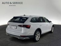 Gebraucht Skoda Octavia Scout 4x4 200 PS (147 kW) 2022 Weiß Kombi