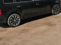 Gebraucht VW Touran 115 PS (84 kW) 2005 Schwarz Van / Kleinbus