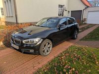 Gebraucht BMW 120 Advantage 184 PS (135 kW) 2017 Schwarz Kleinwagen