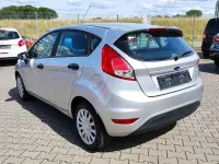 Gebraucht Ford Fiesta 105 PS (77 kW) 2016 Grau Kleinwagen
