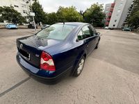 Gebraucht VW Passat 116 PS (85 kW) 2001 Blau Limousine