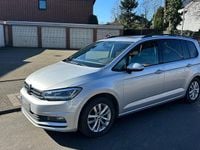 Gebraucht VW Touran 116 PS (85 kW) 2018 Silber Van / Kleinbus
