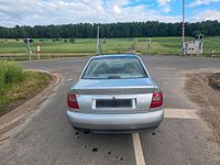 Usata Audi A4 101 CV (74 kW) 1998 Argento Berlina