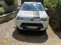 Gebraucht Mitsubishi Outlander Classic Collection Plus 150 PS (110 kW) 2015 Weiß SUV