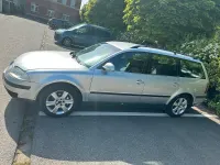 Gebraucht VW Passat 131 PS (96 kW) 2003 Silber Kombi