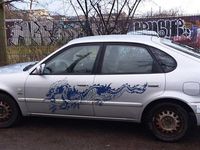 Gebraucht Toyota Corolla 97 PS (71 kW) 2001 Silber Kleinwagen