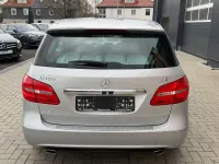Gebraucht Mercedes B180 109 PS (80 kW) 2013 Silber Kleinwagen