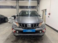 Gebraucht Mitsubishi L200 154 PS (113 kW) 2018 Platinumgrau (m) Pickup